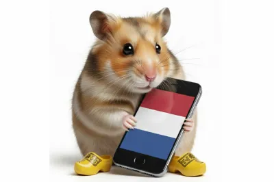 Hamster met Nederlandse klompen houdt een smartphone vast met een afbeelding van de Nederlandse vlag.